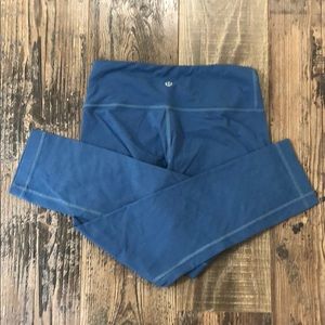 Lululemon crop pants 4